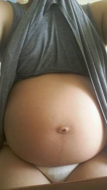 肚子大_怀孕刚29周,肚子就特别大,好多人都问