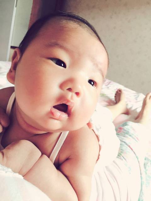 母乳宝宝太胖了怎么办_我家宝宝2个月了,65厘