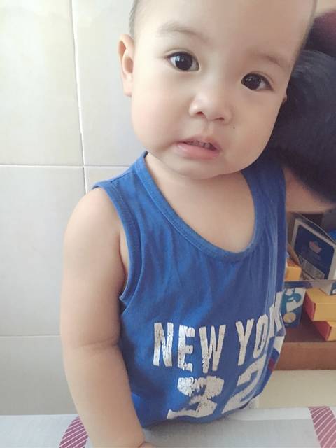 听说怀孕的时候多吃葡萄娃眼睛真的会变大_来