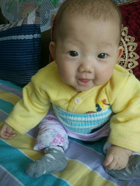 宝宝爱睡觉_宝宝马上要四个月了,但我发现这段