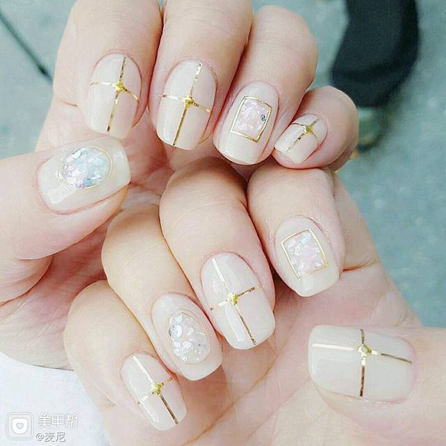 求解!_宝妈们!怀孕快四个月了!拍婚纱照前做指