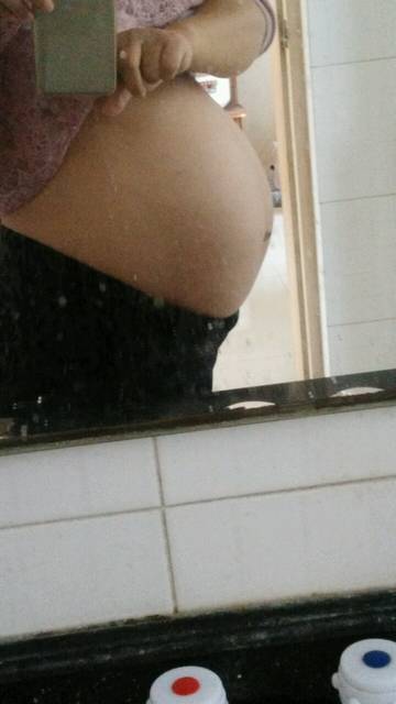 孕三十周的肚子是不是有点大呢?看肚型猜男女