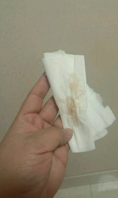 末次月经9.28号,孕5周,有点褐色分泌物_末次月