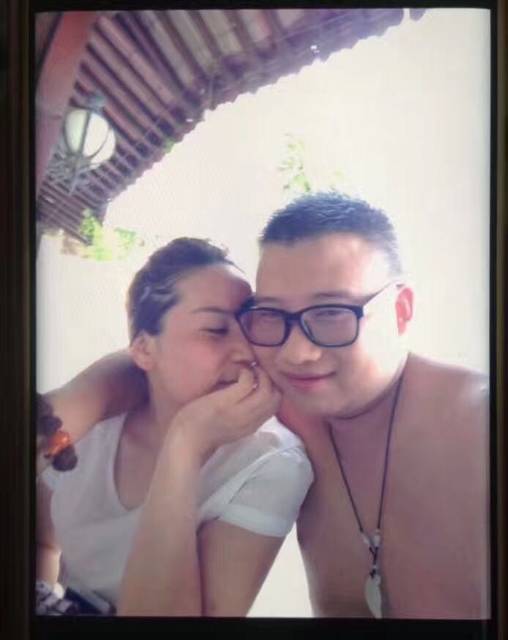 贱男女_这就是一对狗男女,男的为了一个三十几