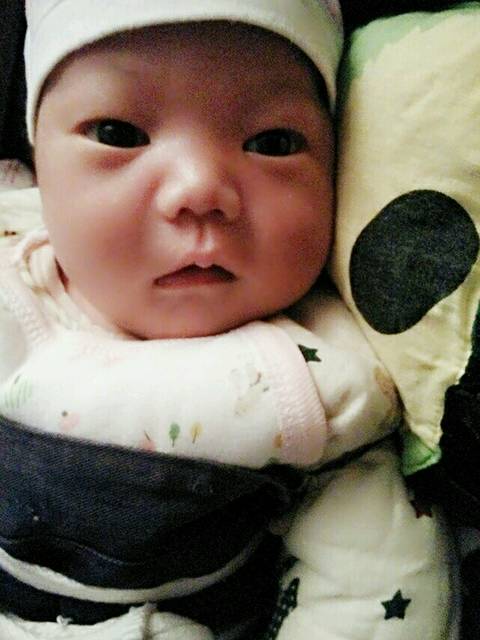 总觉得宝宝鼻子里有东西。总是呼呼的响