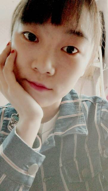 葵儿唇釉官代_葵儿唇釉还原女王本色炫酷闪耀