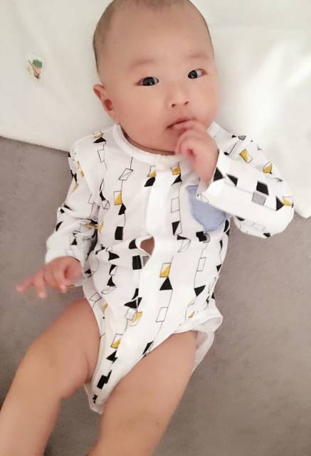 宝宝四个月爱好_纪录宝宝四个月 :体重13.4正常