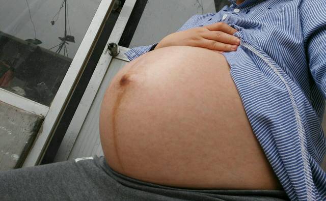 孕37周了,会看肚型的孕妈帮忙看看是男孩女孩