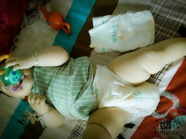 不该穿尿不湿_夏天,湿度大,温度高,而小宝宝的