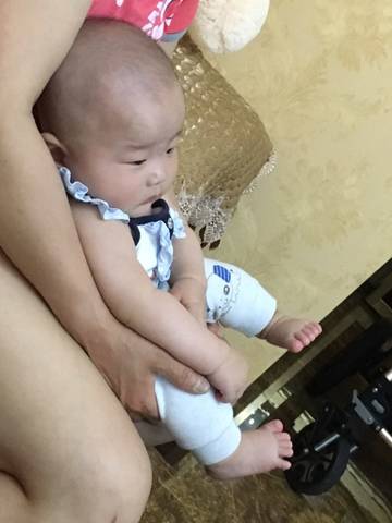 树下 小圈子 辣妈爱自拍 宝妈们来晒晒宝宝拉臭臭的表情