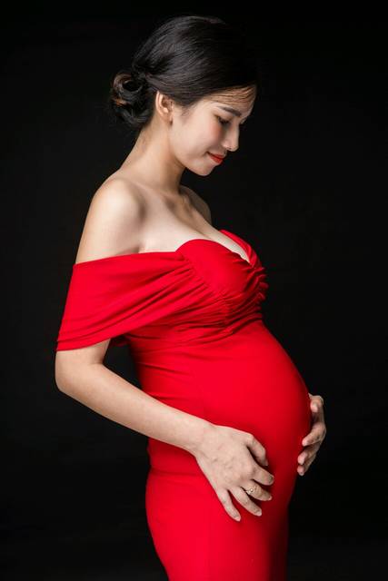 八月孕妇照_32周拍的孕妇照,拍照的时候摄影师