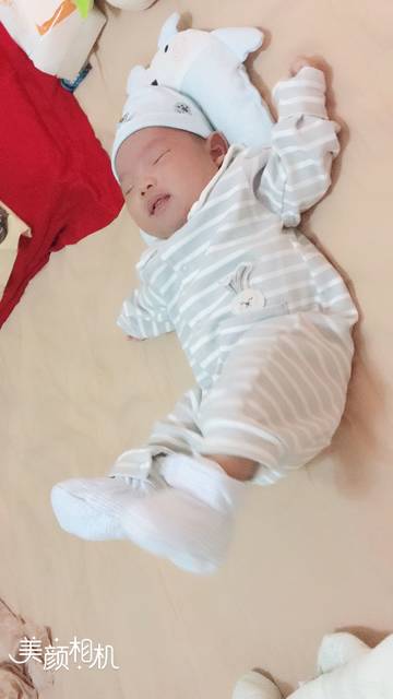 附近的宝妈有多余的奶水吗?_我宝宝刚刚两个