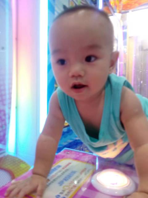 求一岁两个月宝宝的衣服或者纸尿裤_听说穿百