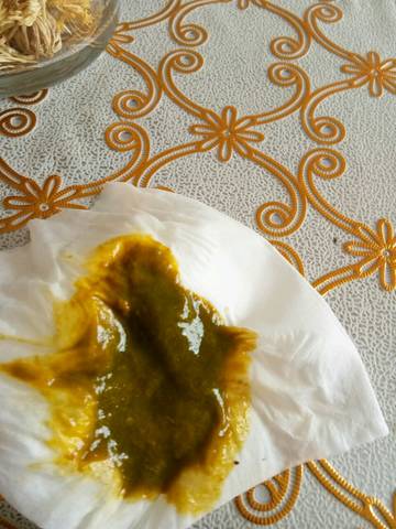 我感冒了喝了三副中药后娃就拉绿色大便但是拉