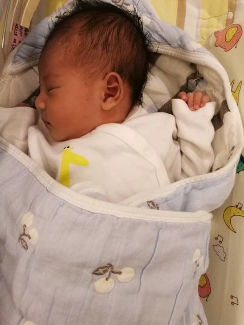 家政服务行业中的月嫂：专业和温暖的力量
