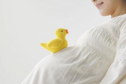 胎宝宝曾向母亲求救,剖腹产后胎死腹中宝妈后