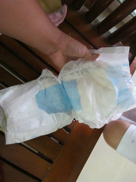 嘘嘘很快乐-嘘嘘乐纸尿裤