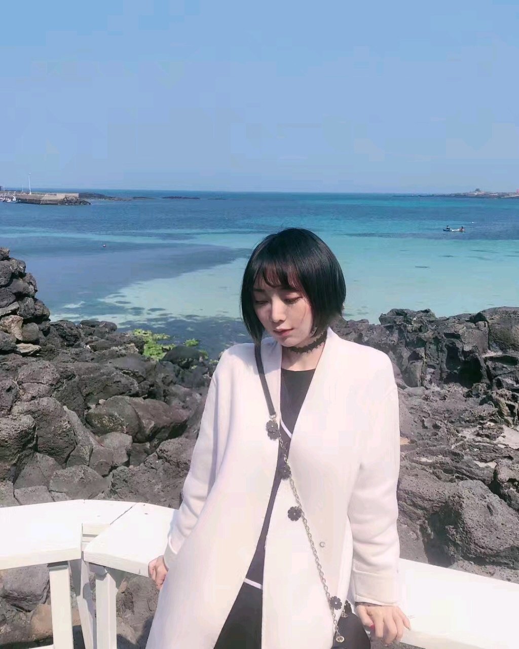 蓝蓝的天空，爱笑的我😘