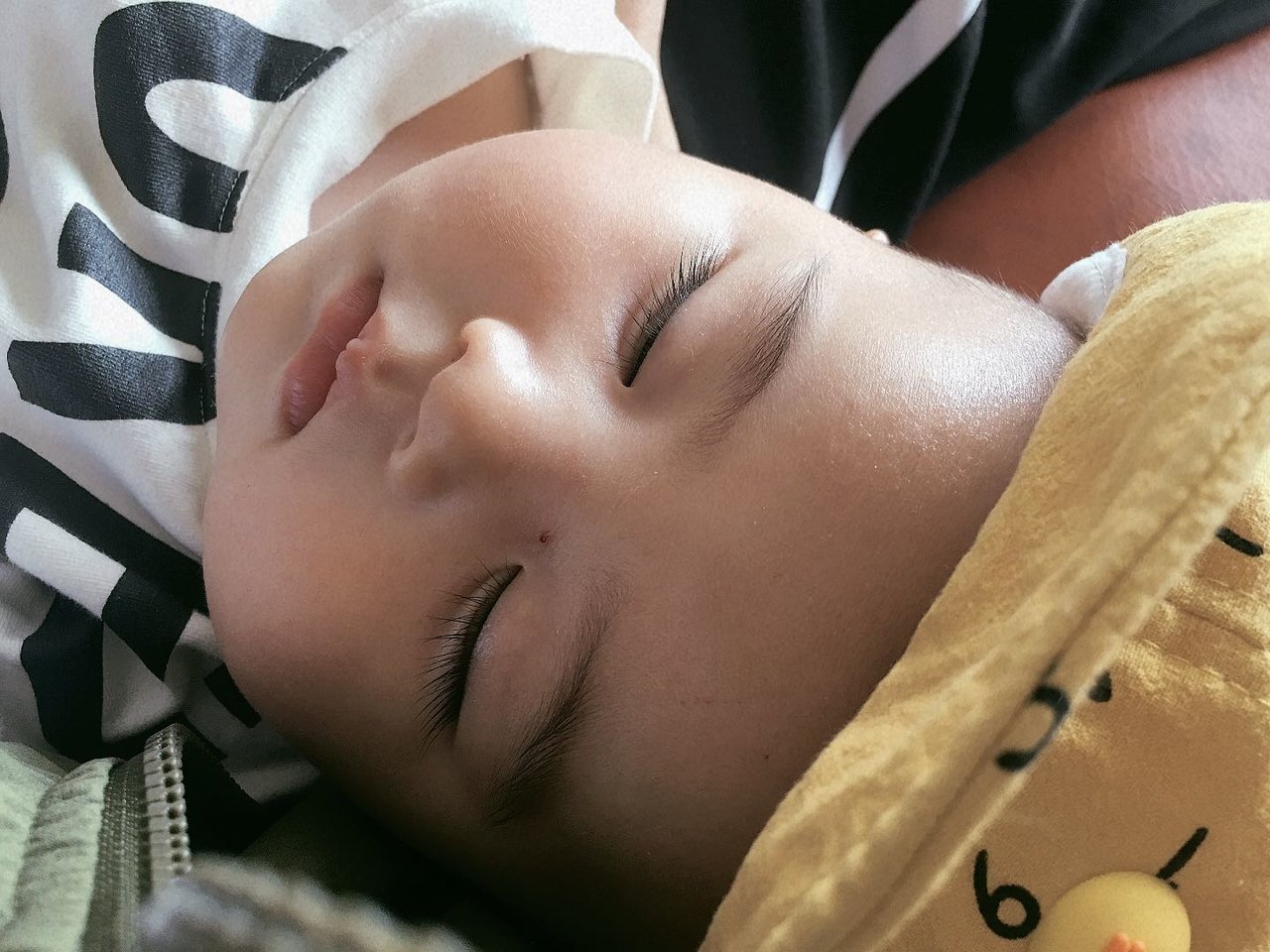 长睫毛👶