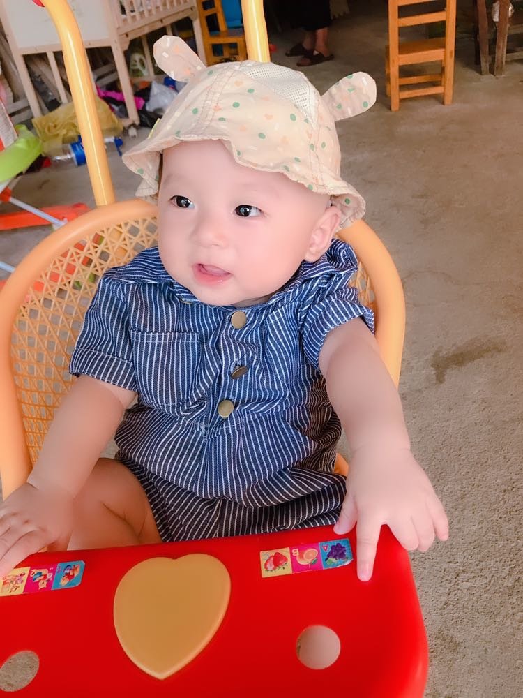 七个半月的小王子☺️