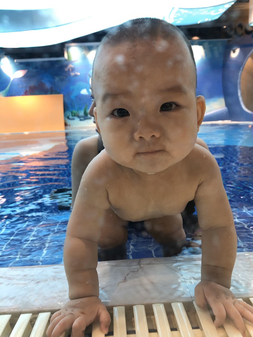 宝宝9个月了，越来越虎了