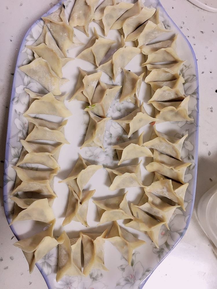 不不挑食的宝宝，做什么都吃